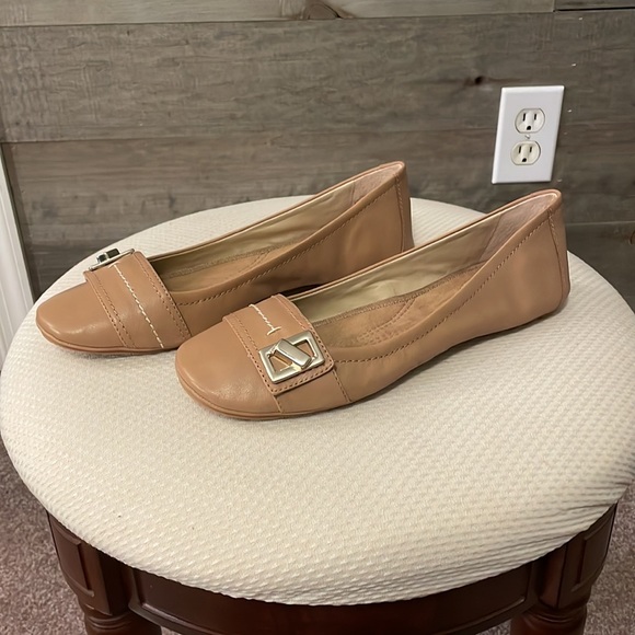 Nine West Ballet Flats Size 8.5 Color Tan - Picture 5 of 7